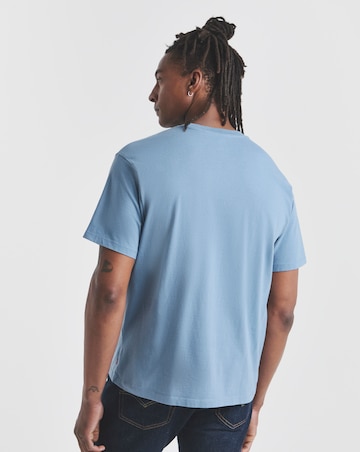 Levi's Short Sleeve Vintage Fit Badge T-Shirt - Blue