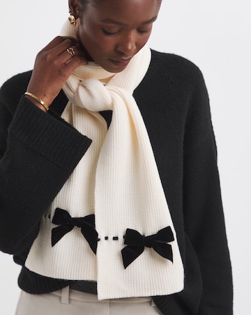 Velvet Bow Knitted Scarf & Handwarmer Set