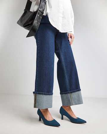 Heavenly Soles Kirsten Pointed Toe Kitten Heel Shoes - Wide Fit (E)