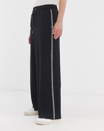 Soft Touch Stitch Detail Wide Leg Jogger