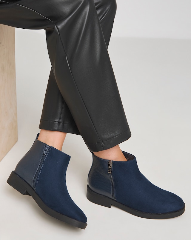 Verity Classic Zip Detail Ankle Boot - Extra Wide Fit (EEE)