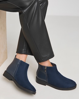 Verity Classic Zip Detail Ankle Boot - Wide Fit (E)