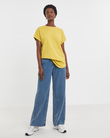 Dobby Textured Curved Hem