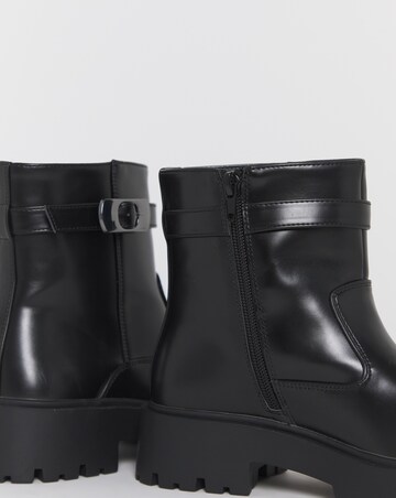Megara Chunky Ankle Boot - Wide Fit (E)