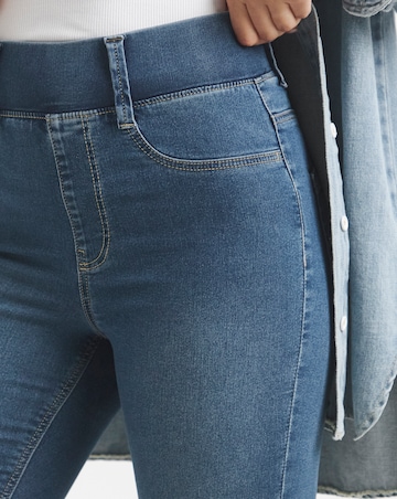 Simply Be Mid Wash Pull On Capri Jegging