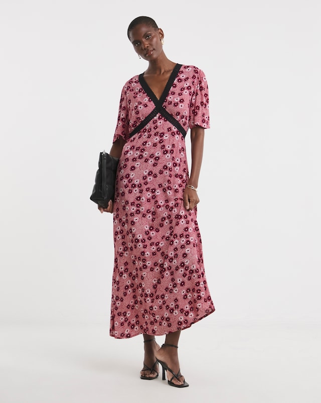 Textured Crinkle Lace Trim Maxi Dress