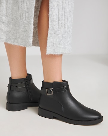 Drew Ankle Buckle Boot - Extra Wide Fit (EEE)