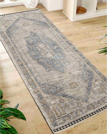 Mateo Medallion Runner