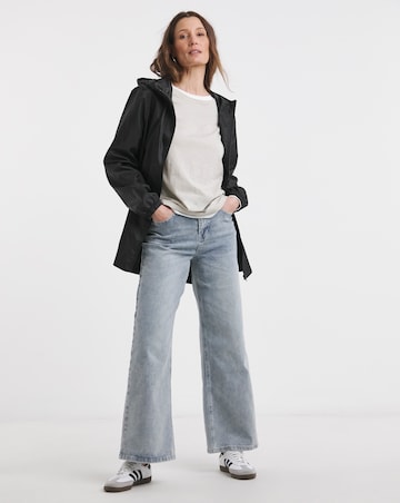 Black Short Pac A Mac