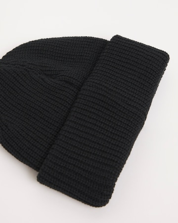 Snowdonia Black Beanie