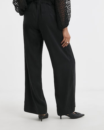 Black Wide Leg Lyocell Jeans