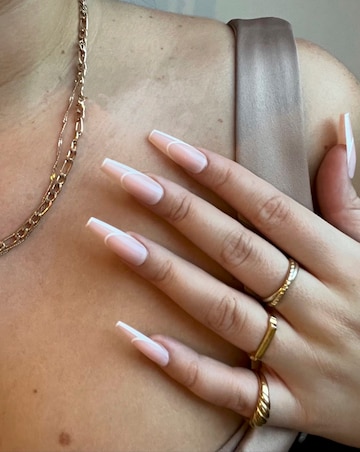 BLK Listed Instant Acrylic Nails Nude Outline