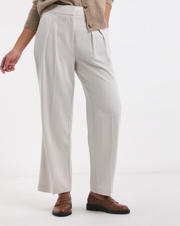 Textured Pleated Wide Leg Trousers