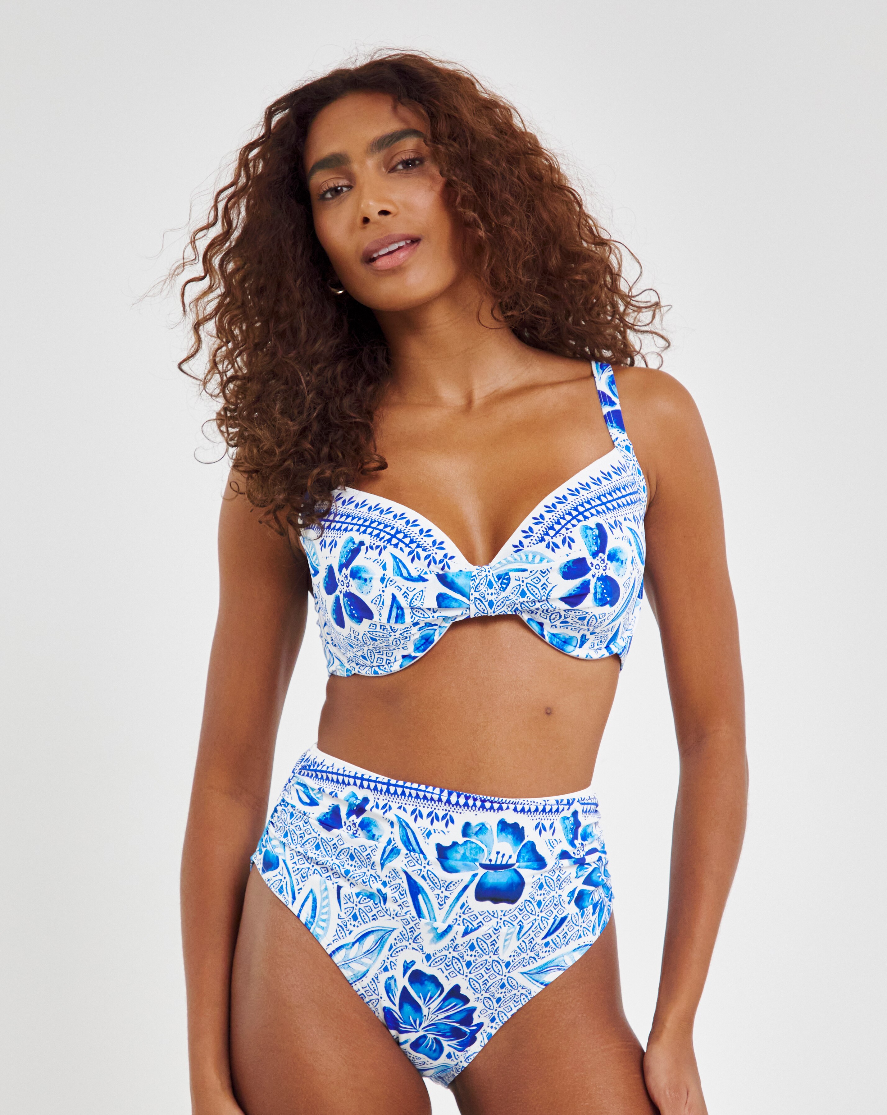 MAGISCULPT Medium Control Lose Up To An Inch Bikini Bottoms