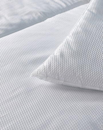 Downland Luxury Waffle 13.5 Tog Duvet