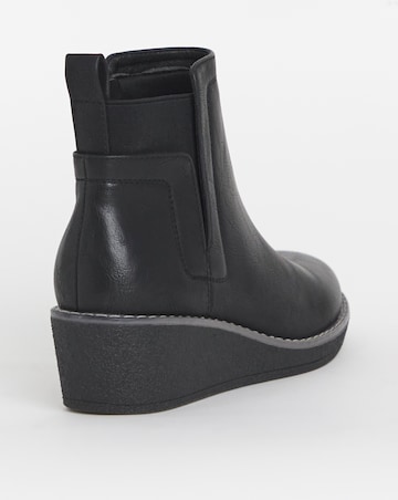 Cushion Walk Wedged Crepe Sole Ankle Boot EEE Fit