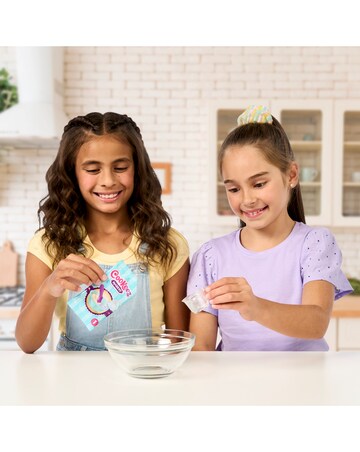 Cookeez Makery S2 Freezy Cakez Playset