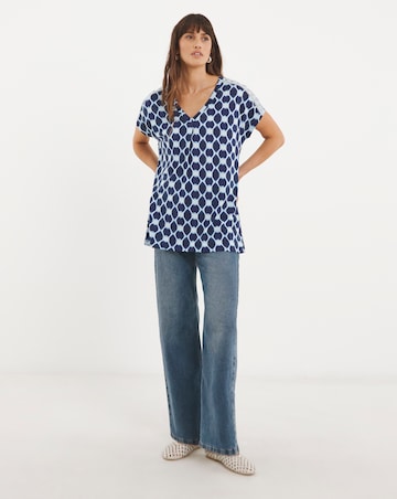 V Neck Grown on Sleeve Trim Insert Longline Top