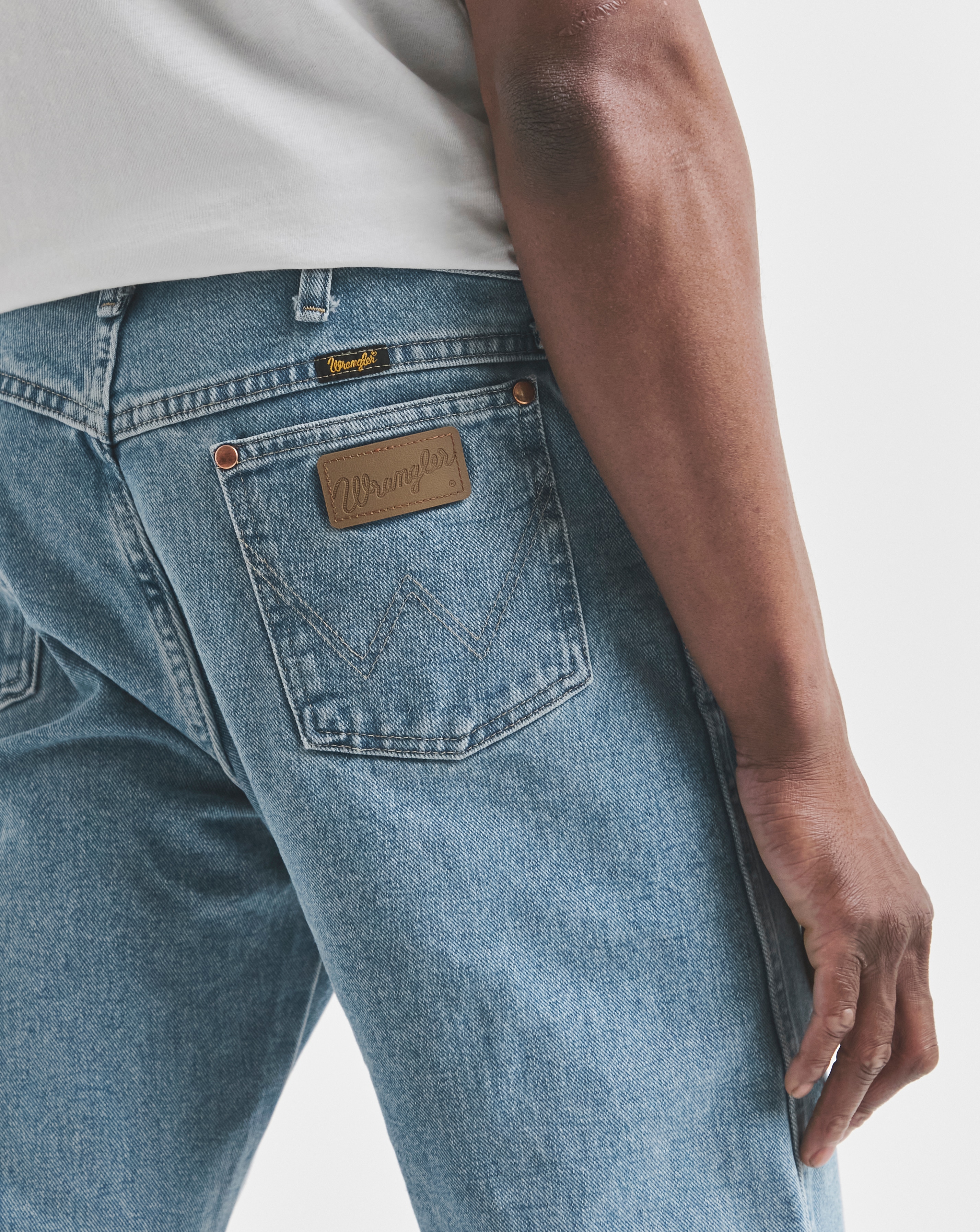 Wrangler Heren 13MWZ Cowboy Cut Original Fit Jeans, Schaduw Zwart, 29W / 36L Wrangler Heren 13MWZ Cowboy Cut Original Fit Jeans, Schaduw Zwart, 29W / 36L