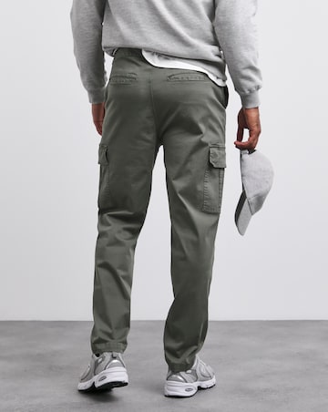 Loose Tapered Cargo Trouser