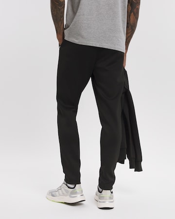 Smart Interlock Tapered Jogger