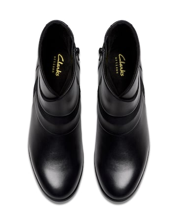 Clarks Shaya Sky Leather Boot Wide Fit