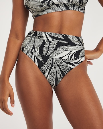 MAGISCULPT Lose Up To An Inch Tummy Control Bikini Brief