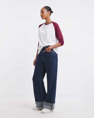 Crew Neck Colour Block Raglan T-Shirt