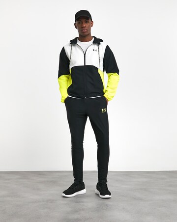 Under Armour Legacy Windbreaker