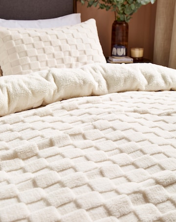 Gray & Osbourn No.9 Fleece Duvet Set