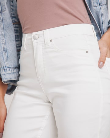 24/7 White Knee Denim Shorts