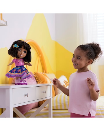 Dora the Explorer Dancing Dora Doll