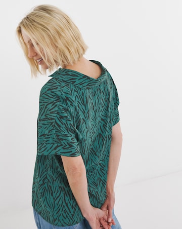 Collar Detail Short Sleeve Popover Blouse