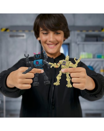 MrBeast Lab Hybrids Multipack Lab-Bot vs Gid Skeleton Figures