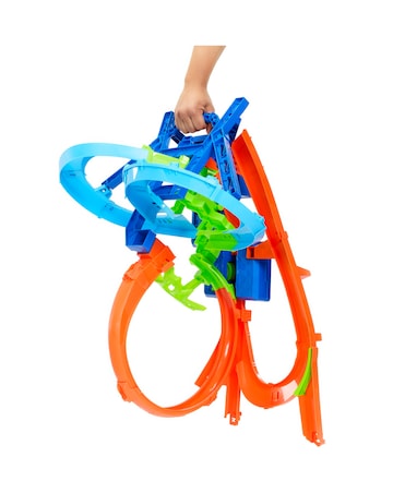 Hot Wheels Stunt Tracks Motorised Big Air Crash