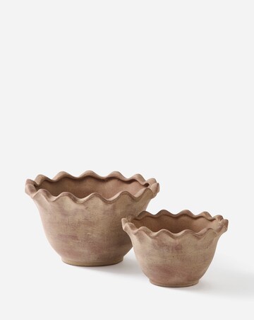 Ivyline Outdoor Ada Scalloped Edge Bowl Planter - Set of 2