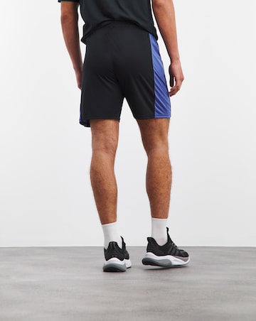 Under Armour Challenger Knit Short