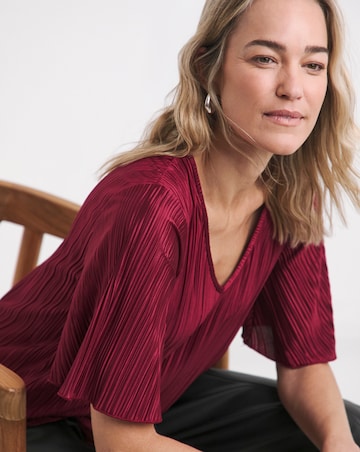 V Neck Longline Plisse Top