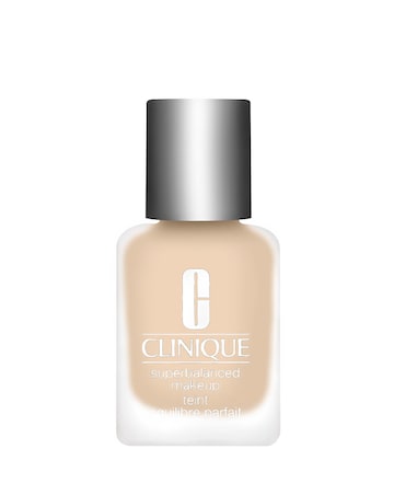 Clinique Superbalanced Makeup 30 ml - 01 13.5 Petal