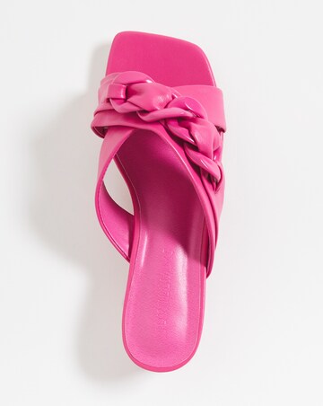 Chain Detail Crossover Mule - Wide Fit (E)