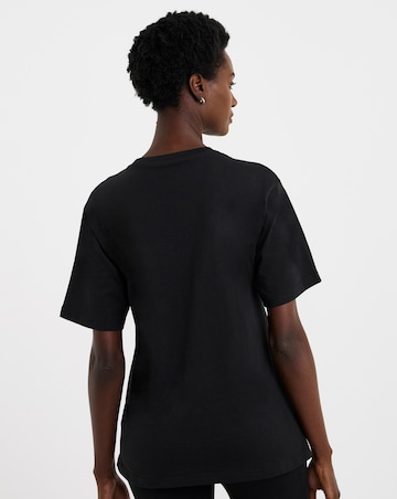 PUMA Essential No.1 Logo Relaxed T-Shirt