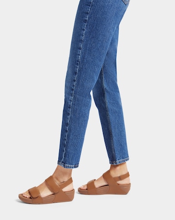 Fit Flop Light Tan Lulu Adjustable Leather Back-Strap Sandals -Standard Fit (D)