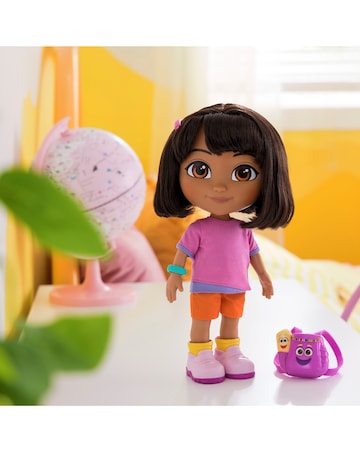Nickelodeon Dora Sing & Explore Dora Doll