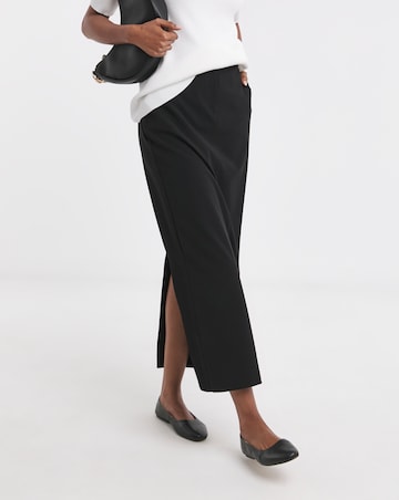 Tailored Pencil Skirt
