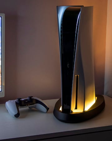 Venom Colour Change LED Stand PS5