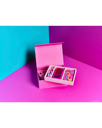 HMD Barbie Flip Phone - Power Pink