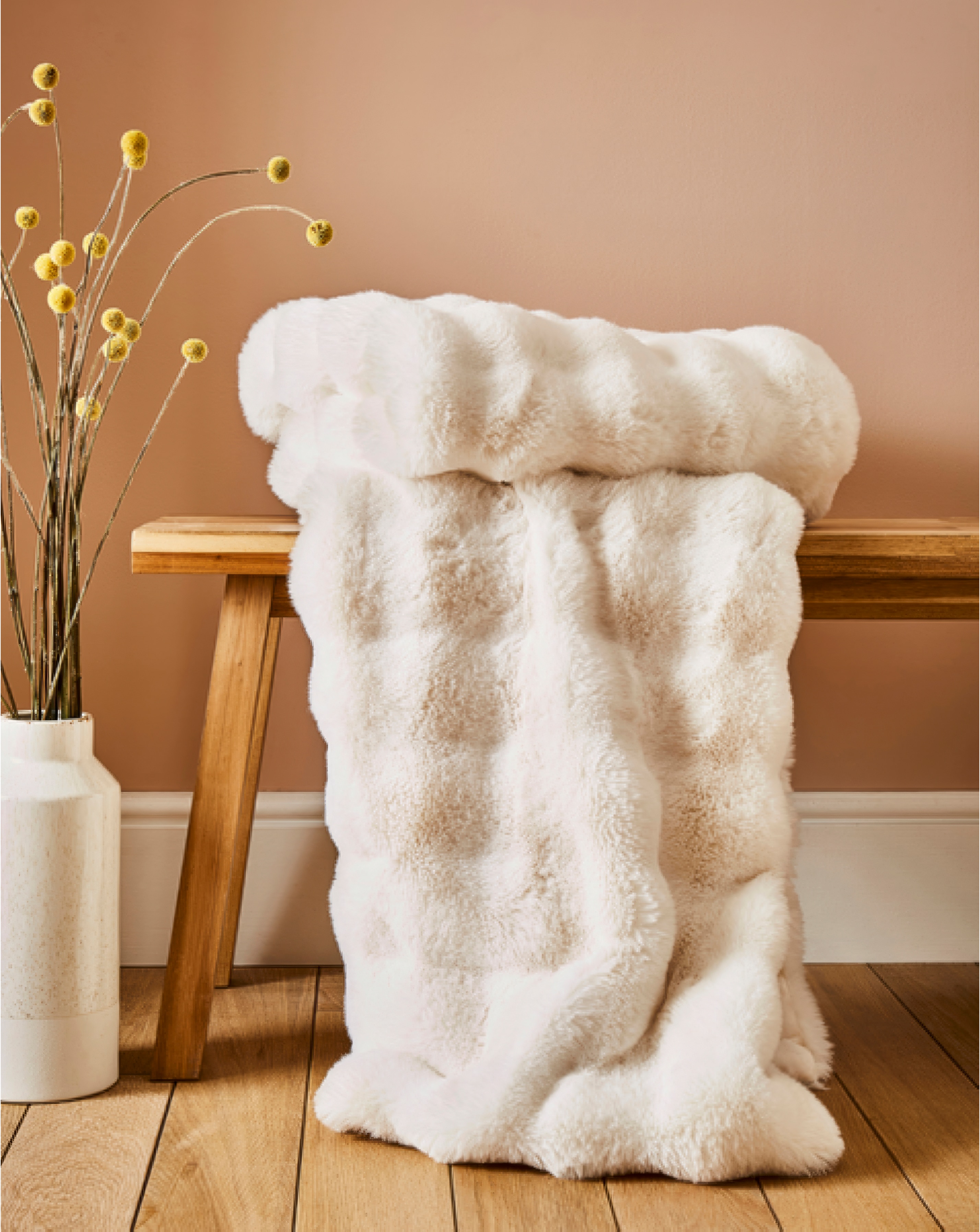 Bubble Faux Fur Throw - Ivory | JD Williams