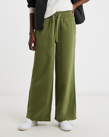 Wide Leg Jogger