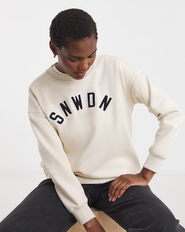 Snowdonia Logo Crew Sweatshirt