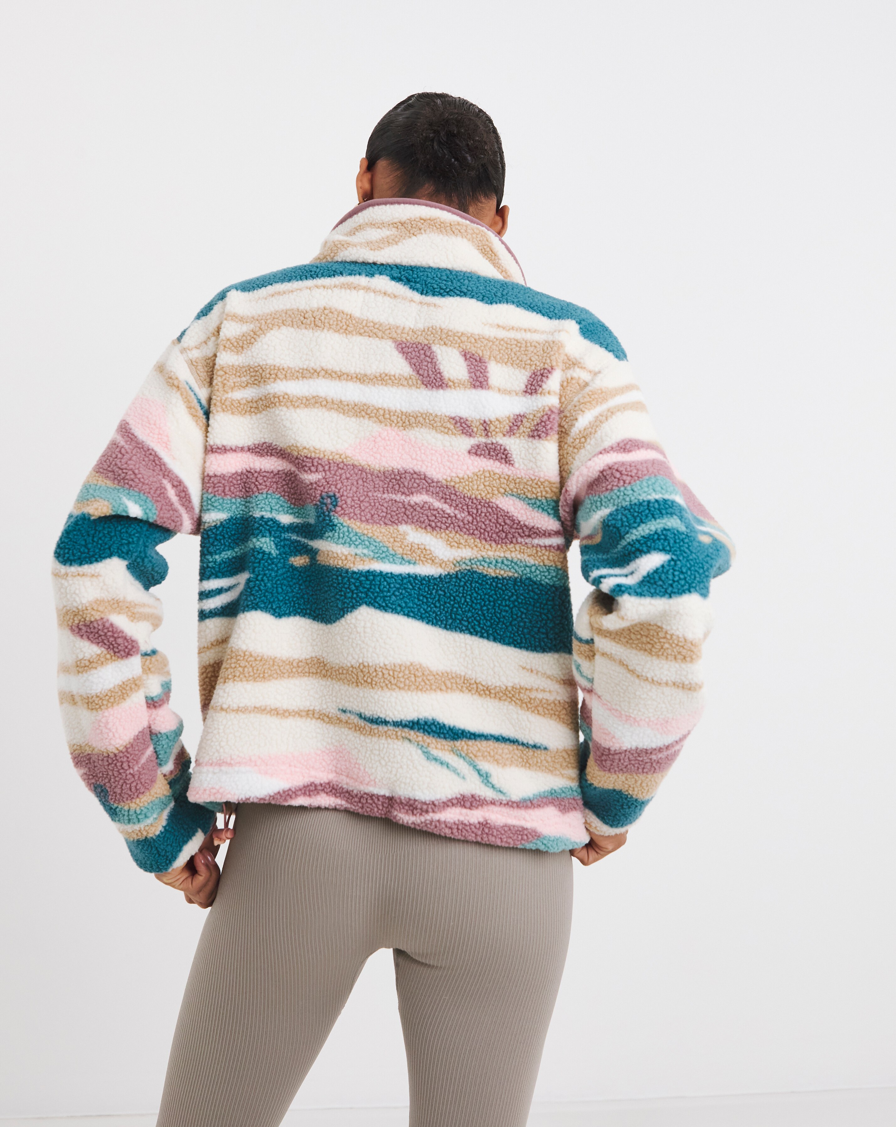 Columbia Helvetia II Printed Cropped Half Snap | JD Williams